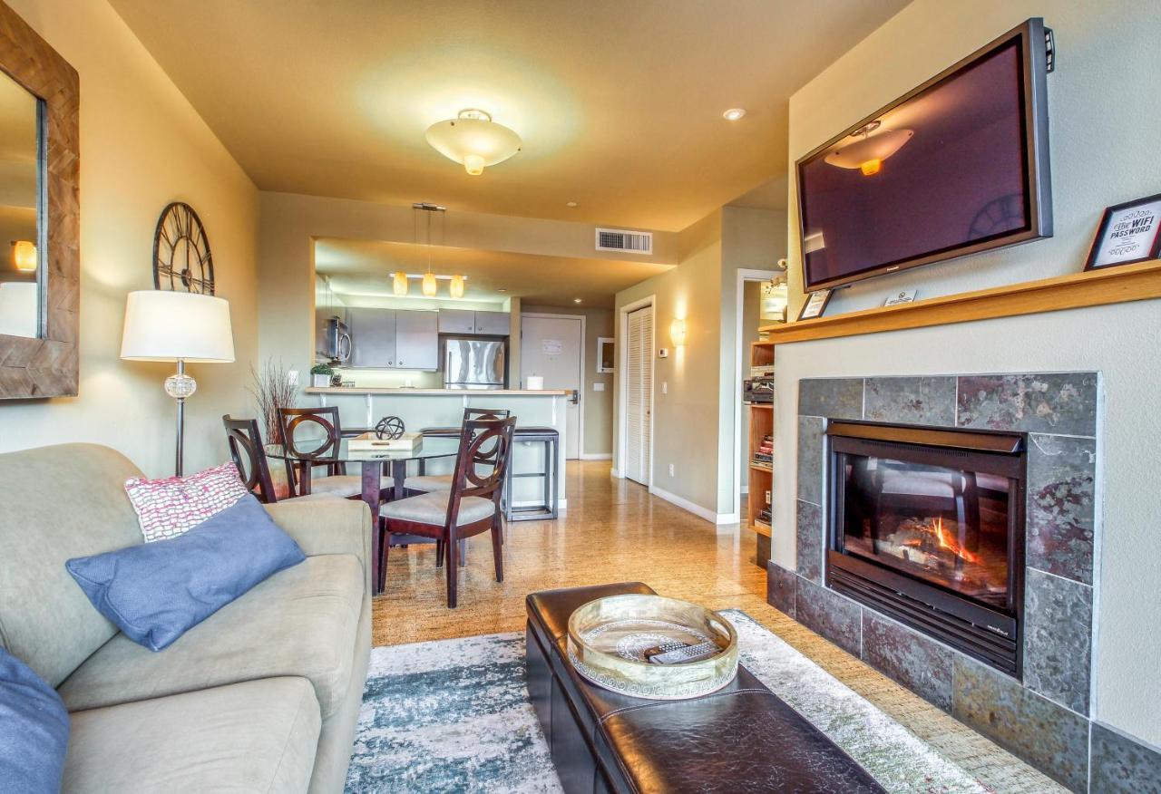Chelan Resort Suites: Water Sunset Εξωτερικό φωτογραφία